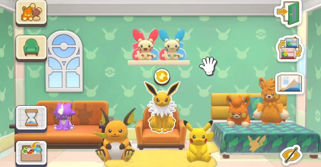 Pelucias de Pokemon Friends destribuidas no quarto do jogo
